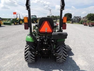 2016 JOHN DEERE 1025R