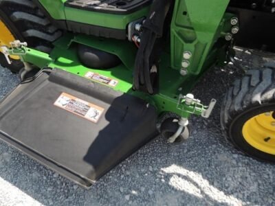 2016 JOHN DEERE 1025R