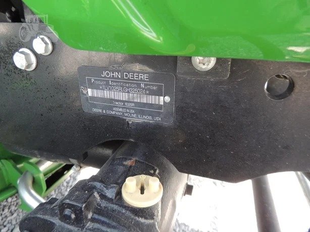 2016 JOHN DEERE 1025R