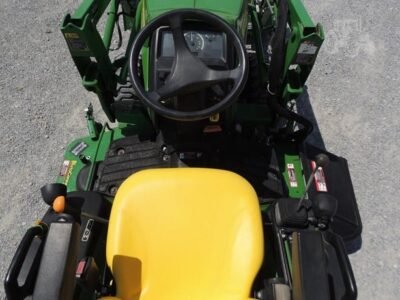 2016 JOHN DEERE 1025R